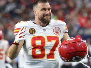 Travis Kelce Signs New Deal with Kansas City Chiefs, Commits Beyond 2026 Season