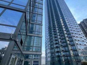New York Plans Tax on Homes Over $1 Million Purchased With Cash