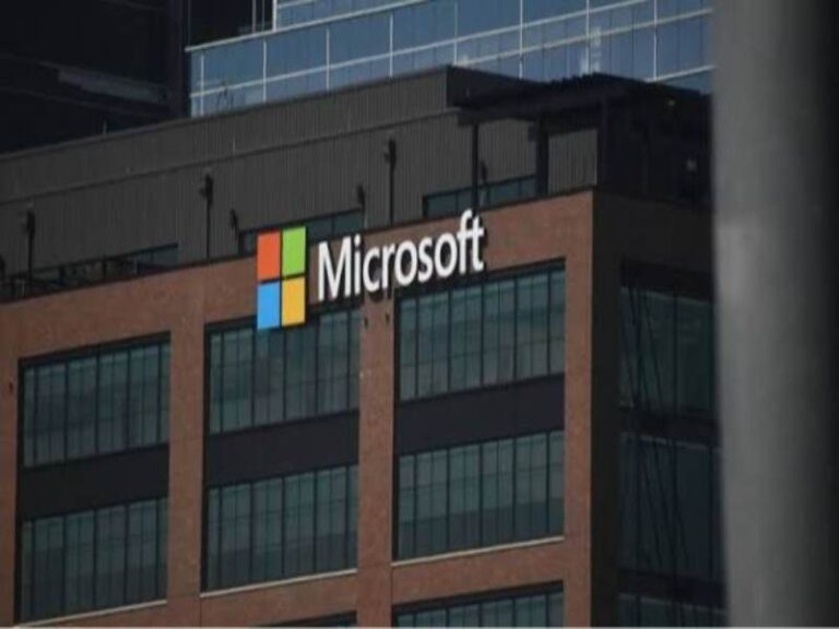 Microsoft employee buyouts