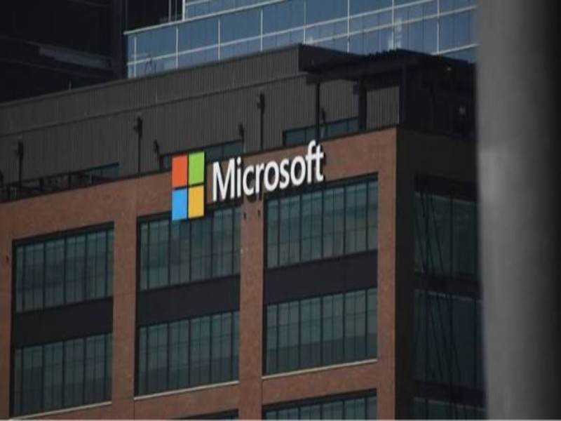 Microsoft employee buyouts